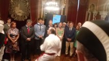 Recepción oficial del Ayuntamiento de Bilbao a la sociedad por Aste Nagusia