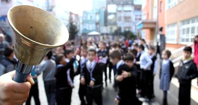 Okulların açılış ve bu yıl ilk kez uygulanacak ara tatil tarihleri belli oldu
