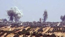 نزوح سوري للحدود التركية إثر غارات النظام بريف إدلب