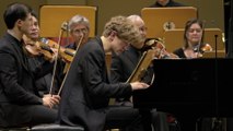 Jan Lisiecki - Beethoven: Piano Concerto No. 2 in B-Flat Major, Op. 19: 3. Rondo. Molto allegro