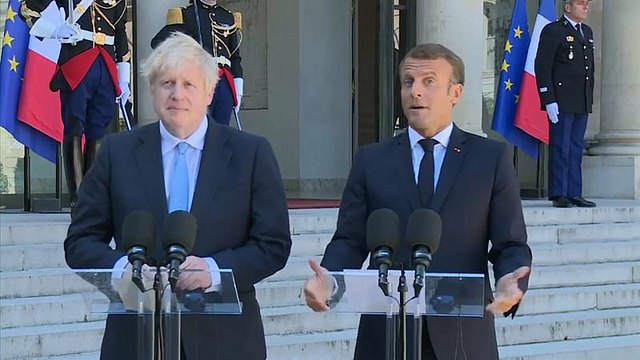 Макрон отклонил требования Джонсона