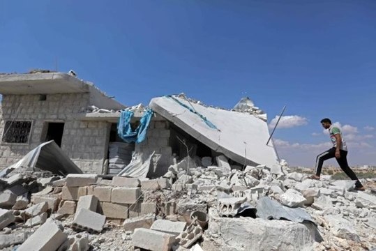 Times: Esad rejimi, İdlib'de insani koridor açtıktan saatler sonra bombardımana başladı