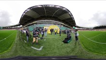 Vidéo 360 : Sortie des gardiens de but pour l'échauffement