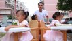 Отец тройняшек из Китая создал вращающуюся коляску