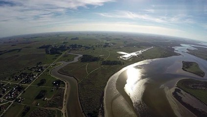 Drone captura um espetacular OVNI sobrevoando a Argentina