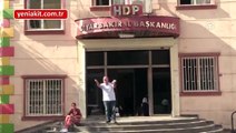Hacire annenin sesini duyuran gazetecilere sansür: İşte HDPKK'nın basın özgürlüğü!