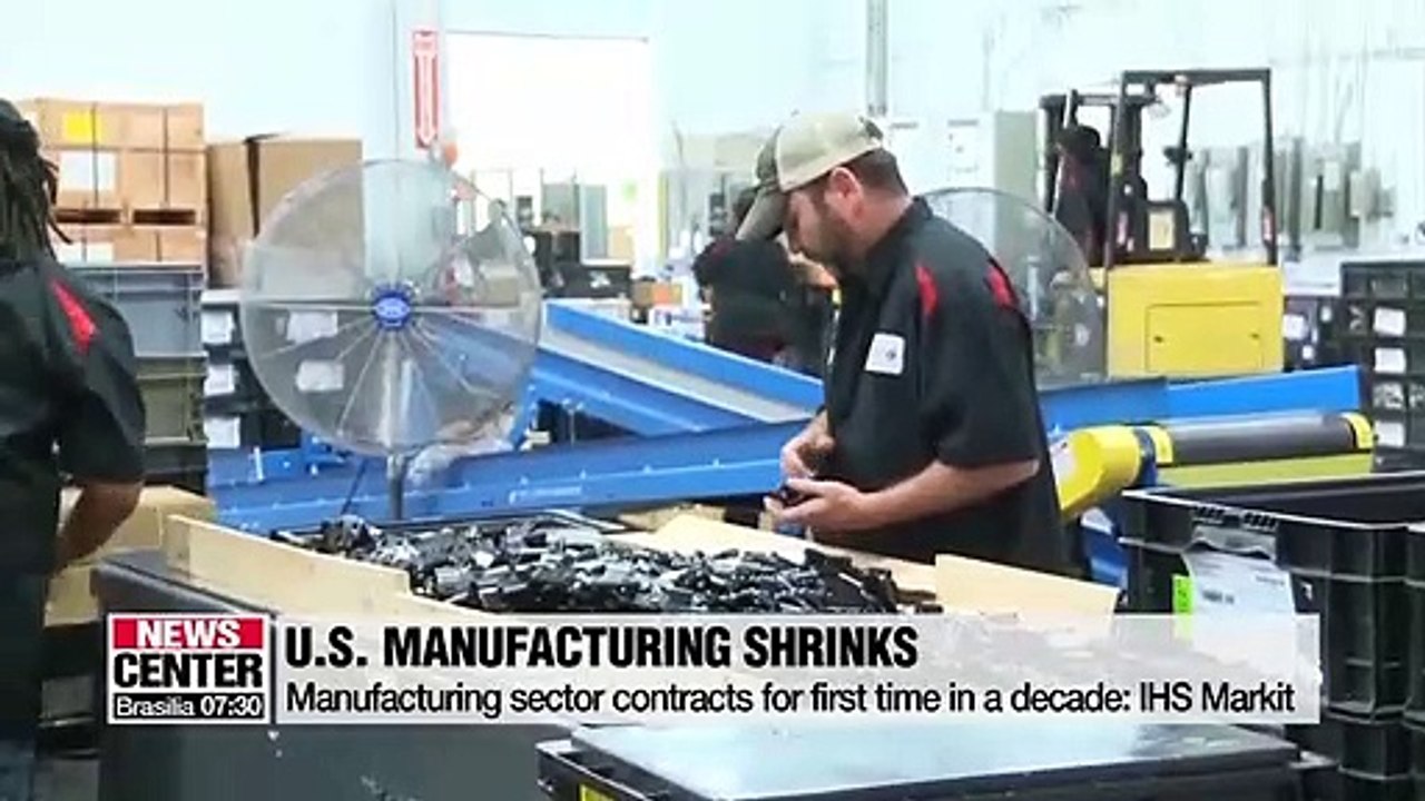 U.S. manufacturing shrinks for first time in a decade: IHS Markit