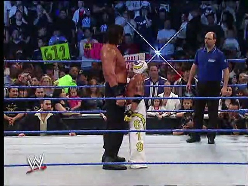 vs. SmackDown May