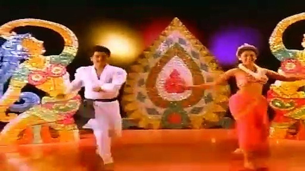 Arumbagi Moddagi- Enga Ooru Kavalkaran