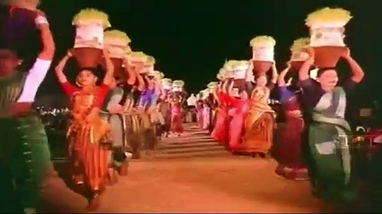 Maalai Karukayil - Enga Ooru Kavalkaran