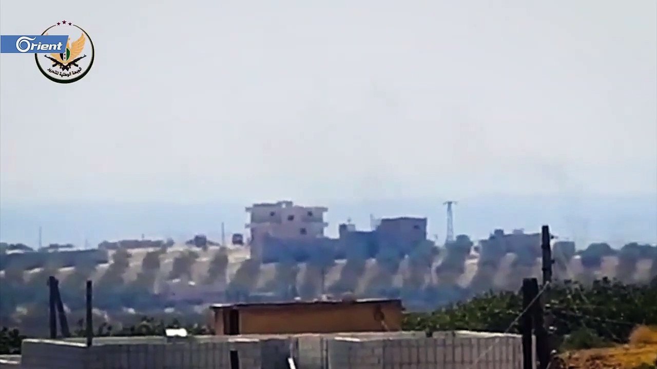 تدمير سيارة نقل جنود عسكرية على محور تل النمر في ريف إدلب الجنوبي - سوريا