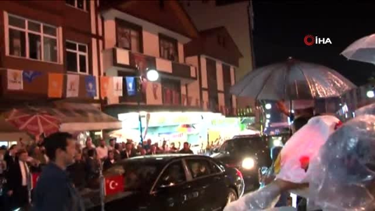 Cumhurbaşkanı Erdoğan babaocağı Güneysu'da hemşehrilerine hitap etti