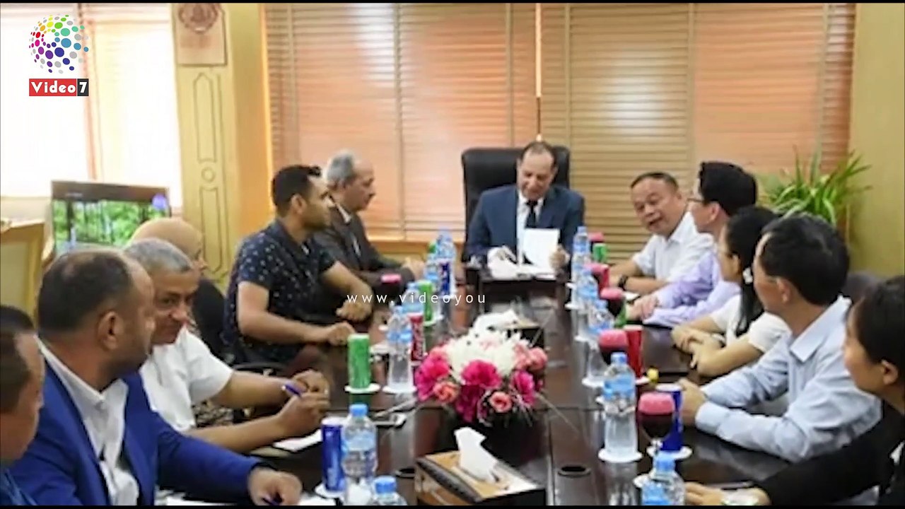 وفد من الصين يزور مدينة أسوان ويلتقى نائب المحافظ