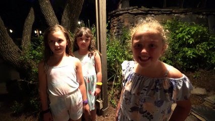 Sophia Isabella e Alice Passeando na Disney Animal Kingdom