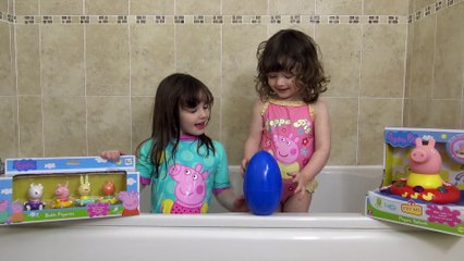 Diversão de banheira com Peppa Pig George Pig