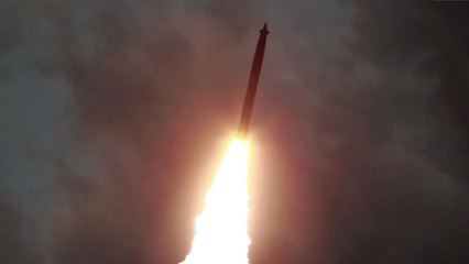 北, 발사체 2발 발사...고도 97km, 거리 380km, 속도 마하 6.5 / YTN