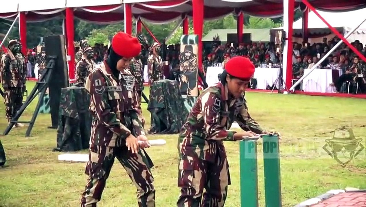 amazing!! great! Indonesian girl army action!