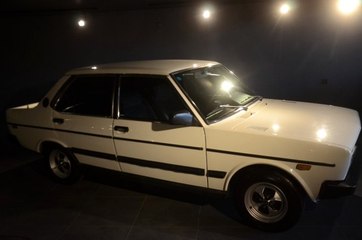 Vehbi Koç'un makam aracı müşteri bekliyor