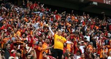 Galatasaray taraftarı, Pizza Pizza ile imzalanan sponsorluk anlaşmasına tepki gösterdi