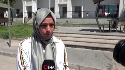 Hastanede cinnet...Doğum yapan eşini 7 yerinden bıçakladı