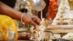 जन्माष्टमी पर पूजा के दौरान जरूर करें इन 8 मंत्रों का जाप | Krishna Janmashtami Mantra | Boldsky