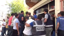 Oğlunun HDP'liler tarafından dağa kaçırıldığını öne süren anne ile HDP'liler arasında gerginlik