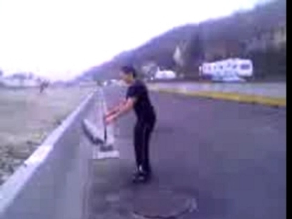 Moi, saut assis