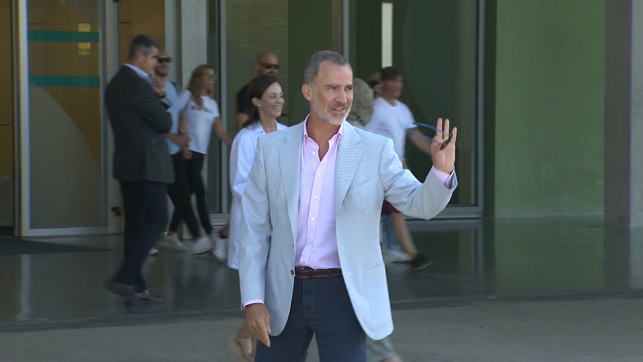 El Rey Felipe VI y la Reina Sofía visitan al Rey Juan Carlos