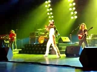 ONE NIGHT OF QUEEN LYON 2008 - UNDER PRESSURE