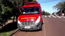 Queda de moto é registrada na Avenida Tancredo Neves, esquina com a Rua Vitória