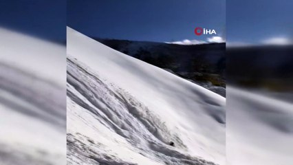 Bingöl’de  çığ düştü, çocuklar son anda kurtuldu...O anlar kamerada