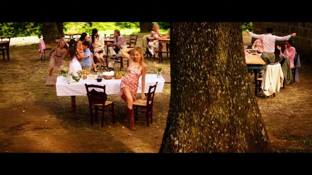 GLI ANNI PIÙ BELLI - Clip del film - Matrimonio_