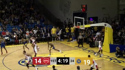 A bigtime dunk by Roger Moute a Bidias!