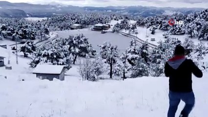 Tokat'ta gölet dondu, su çarkı buz kesti