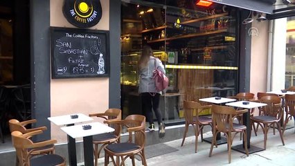 "Sarı poşetli kız" poşetini ihtiyaç sahipleri için de doldurmak istiyor (1)