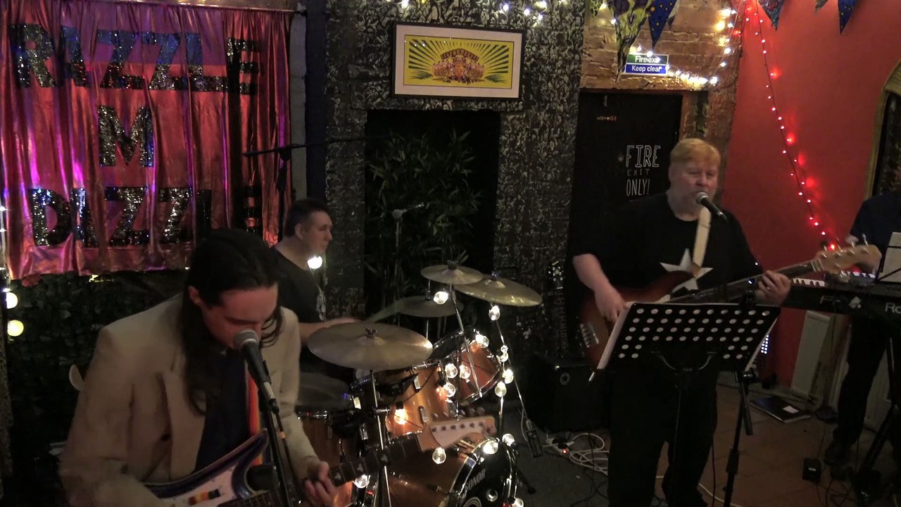 01-02-20 GoDBowie play Hours at the Cloak & Dagger