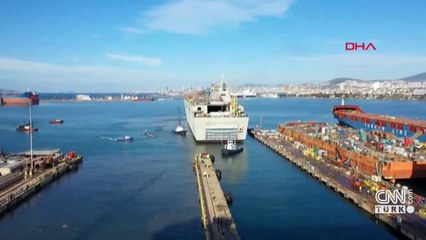 TCG Anadolu denize açıldı