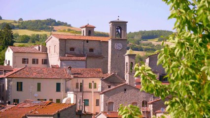 قرية في إيطاليا تتحول إلى فندق