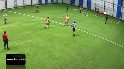 Ölüm onu halı sahada yakaladı... İşte o anlar