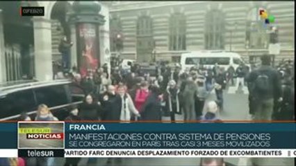 Bomberos, sindicatos y Chalecos Amarillos protestan contra Macron