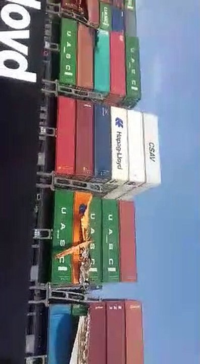 CONTAINER VESSEL ACCIDENT AT KARACHI PORT PART 1