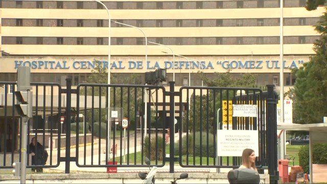 Los repatriados aislados por coronavirus reciben la visita de sus familiares