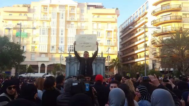 Protestas contra Vox durante una concentración de Podemos Ceuta al grito de estamos aquí, venid a matarnos