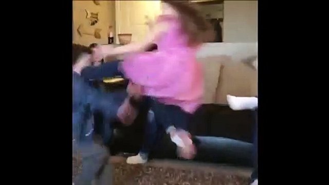 Cette fillette est une future championne de MMA