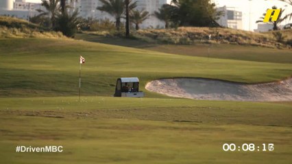 عبد الله ينجح في جمع 1050 كرة جولف في وقت قصير ويكسب تحديه في حضور حسن المشرخ