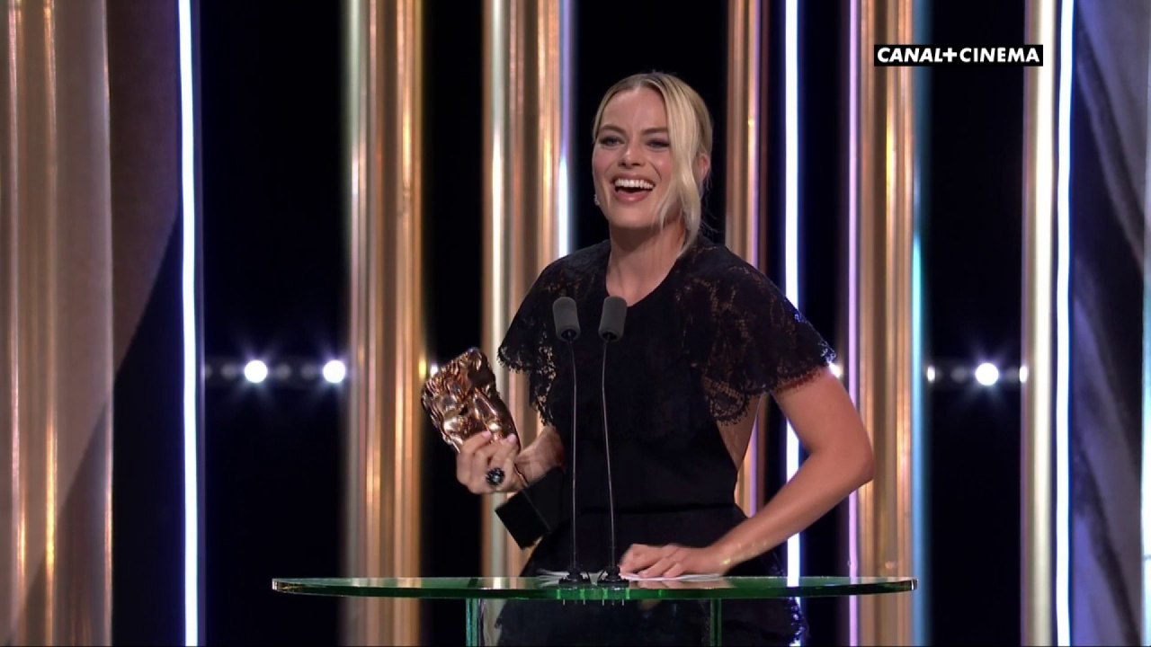 Margot Robbie représente Brad Pitt, meilleur acteur dans un second rôle  - BAFTAs 2020