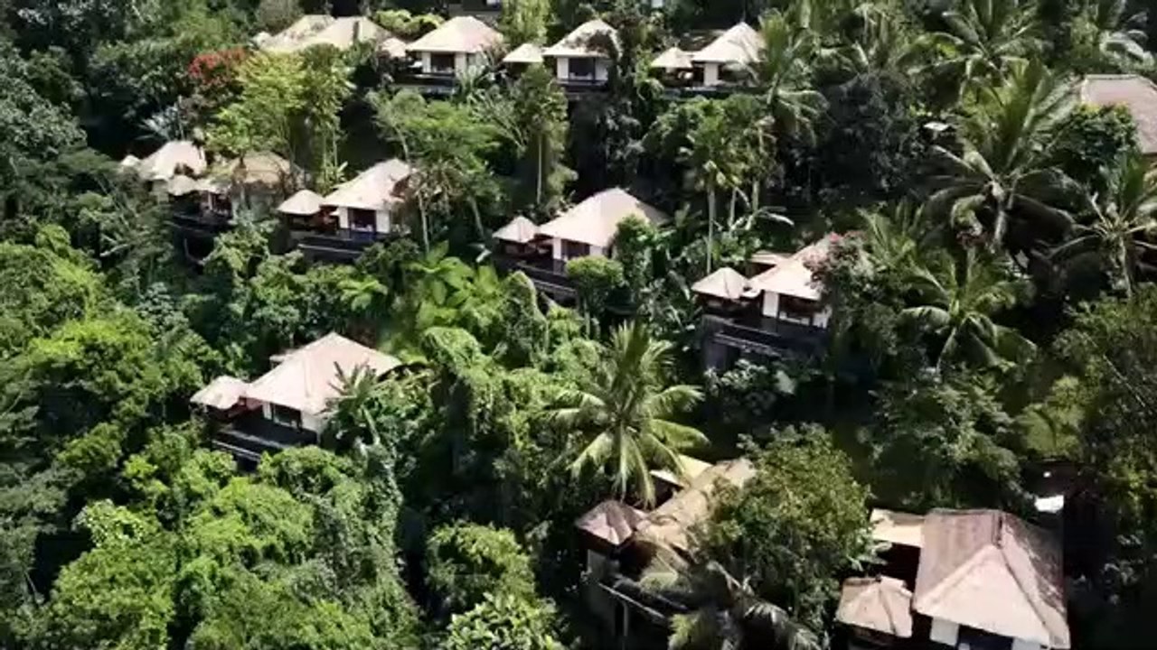 Hanging Gardens of Bali - Luxury Ubud Villa