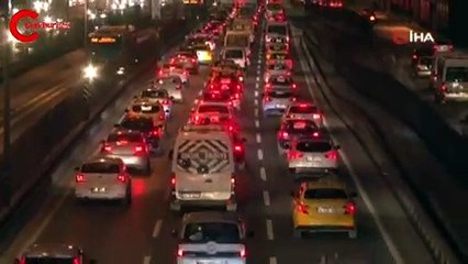 Yarı yıl tatili bitti trafik yoğunluğu arttı