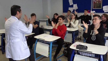Geometri dersini müzikle sevdiriyor