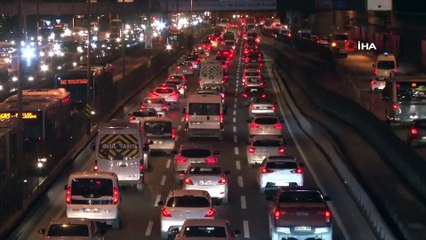 Tatil Bitti Trafik Yoğunluğu Arttı